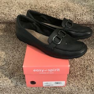 Easy Spirit loafers with silver chain on front